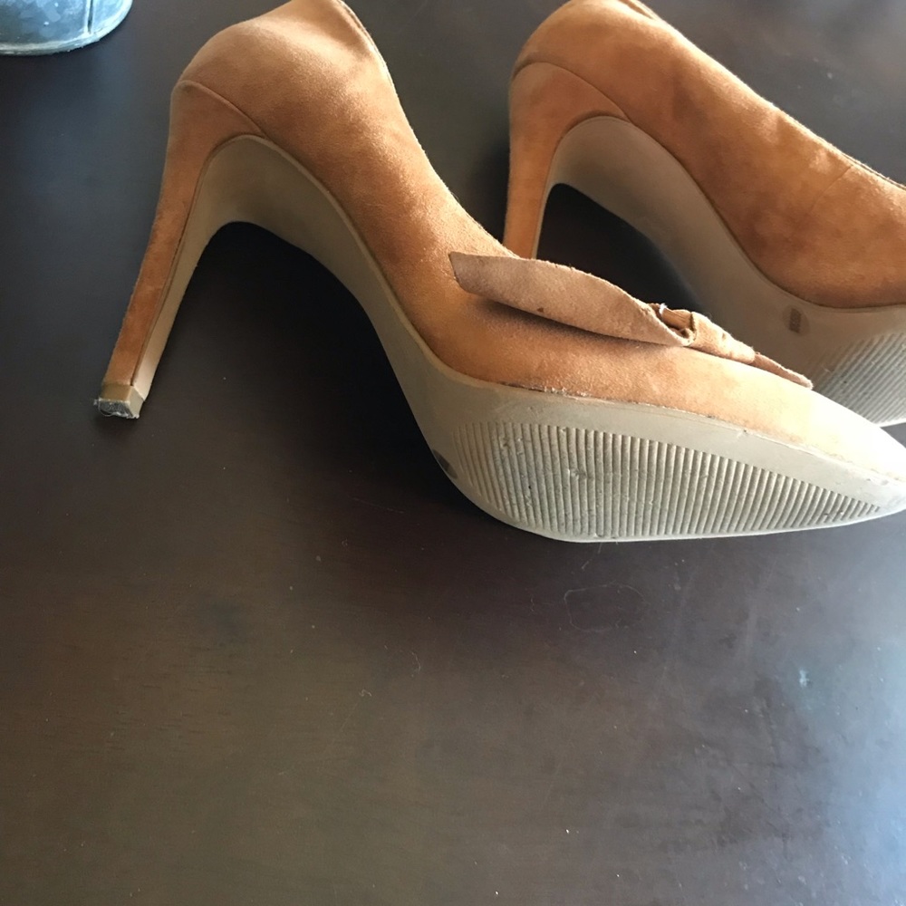 Sole Society Bow tie heels - cognac color - Picture 3 of 5